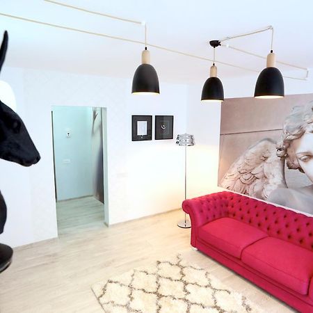 Soho Apartment Near Ceronav 갈라치 외부 사진