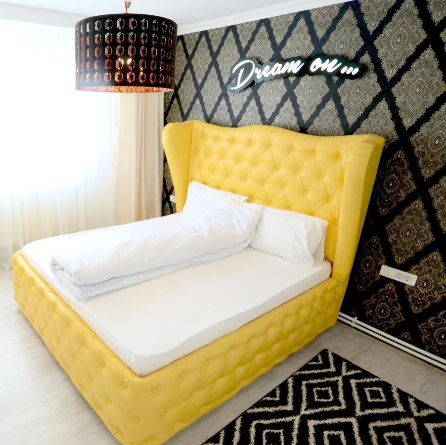 Soho Apartment Near Ceronav 갈라치 외부 사진