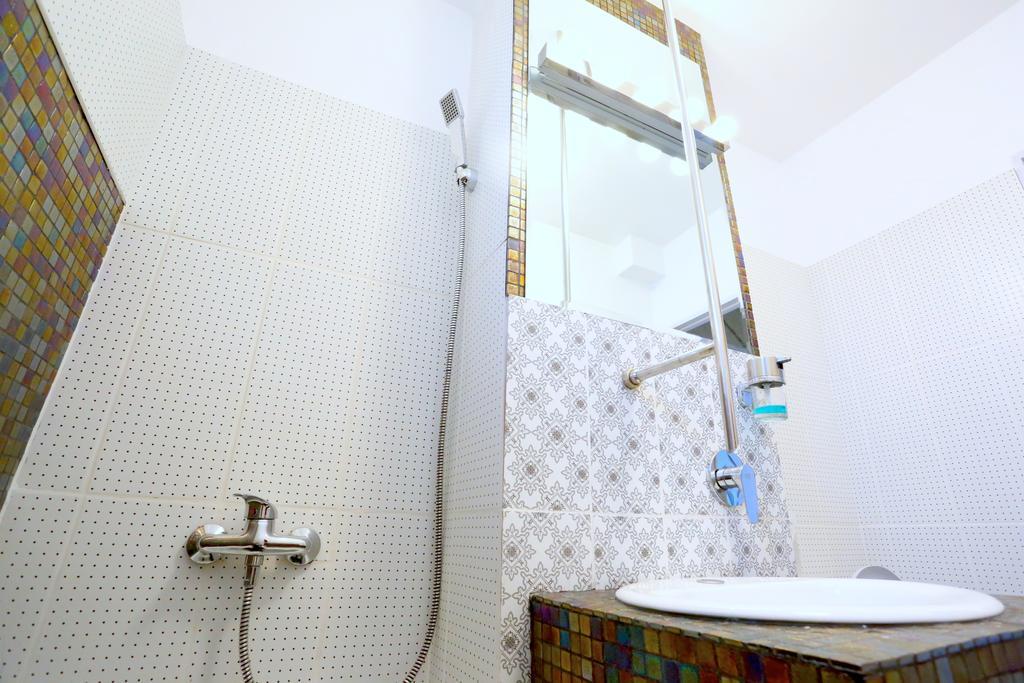 Soho Apartment Near Ceronav 갈라치 외부 사진