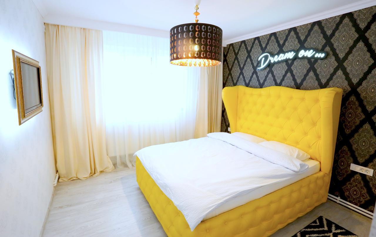 Soho Apartment Near Ceronav 갈라치 외부 사진